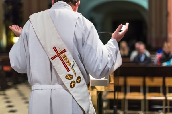 En 2011 nació en Austria un grupo de sacerdotes rebeldes que le piden a la iglesia católica modernizarse. / Archivo