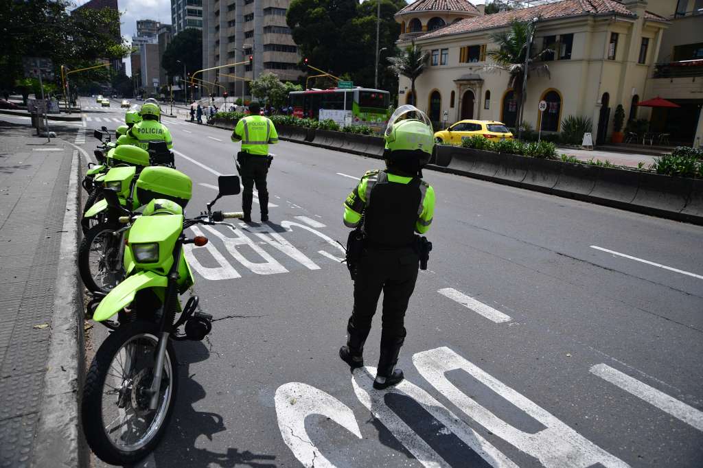 Cambio en el sistema del Pico y Placa en Bogotá. ahora es por días pares e impares desde las 6:00 a.m. hasta las 9:00 p.m. de cada día hábil.