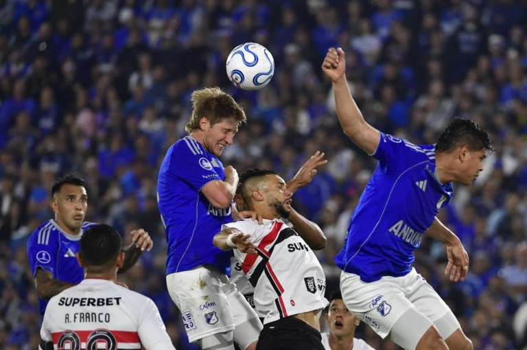 Millonarios vs. São Paulo