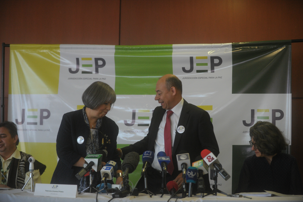 Este jueves 15 de marzo fue la instalación de la Jurisdicción Especial de Paz. Su sede queda en el barrio Chapinero de Bogotá. En la foto, Patricia Linares (presidenta) y Giovanny Álvarez, fiscal de la JEP. / Foto: Cristian Garavito - El Espectador