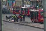 Hombre murió tras ser arrollado: se le habría lanzado a bus de TransMilenio
