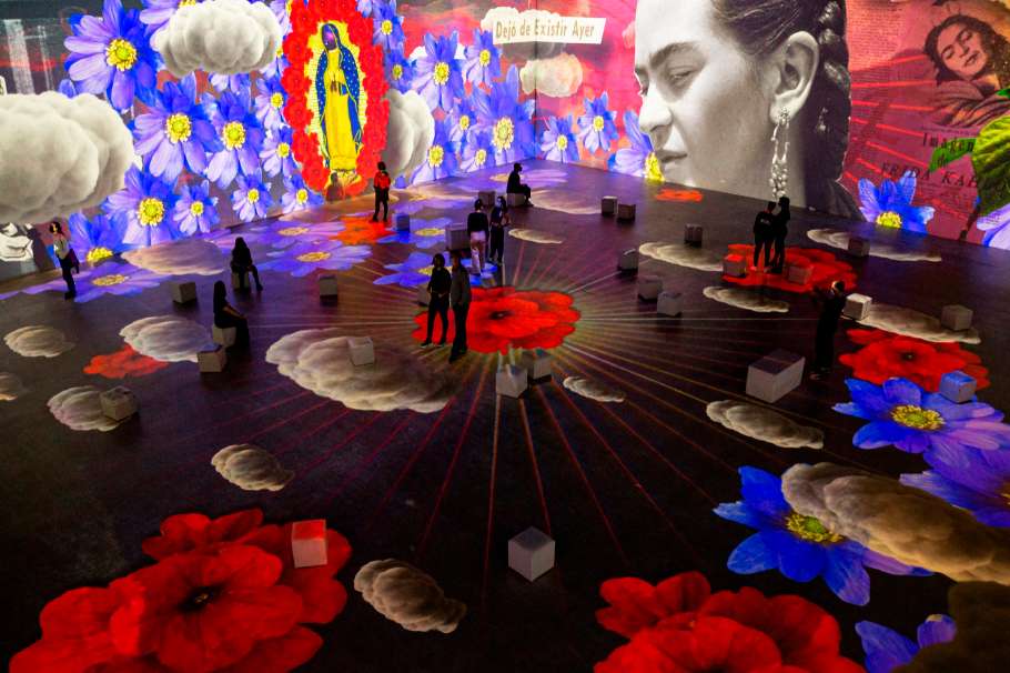 La primera experiencia inmersiva de Frida Kahlo, la vida de un ícono