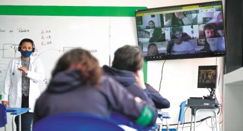833 colegios de Bogotá, habilitados para iniciar reapertura gradual