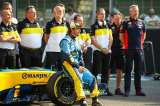 Fernando Alonso fue ingresado al hospital por un accidente en bicicleta