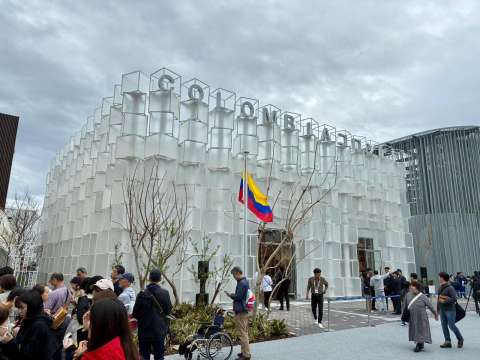 Oposición dice que gobierno Petro gastó $49.000 millones para la Casa Colombia en Japón