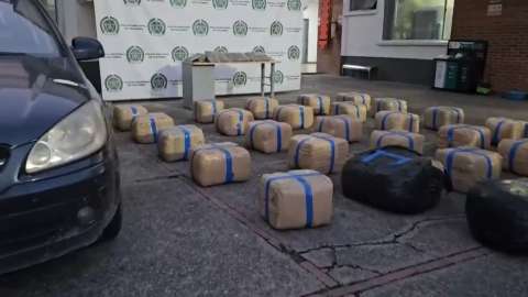 Encuentran 300 kilos de marihuana ocultos en un parqueadero del SITP, esto se sabe