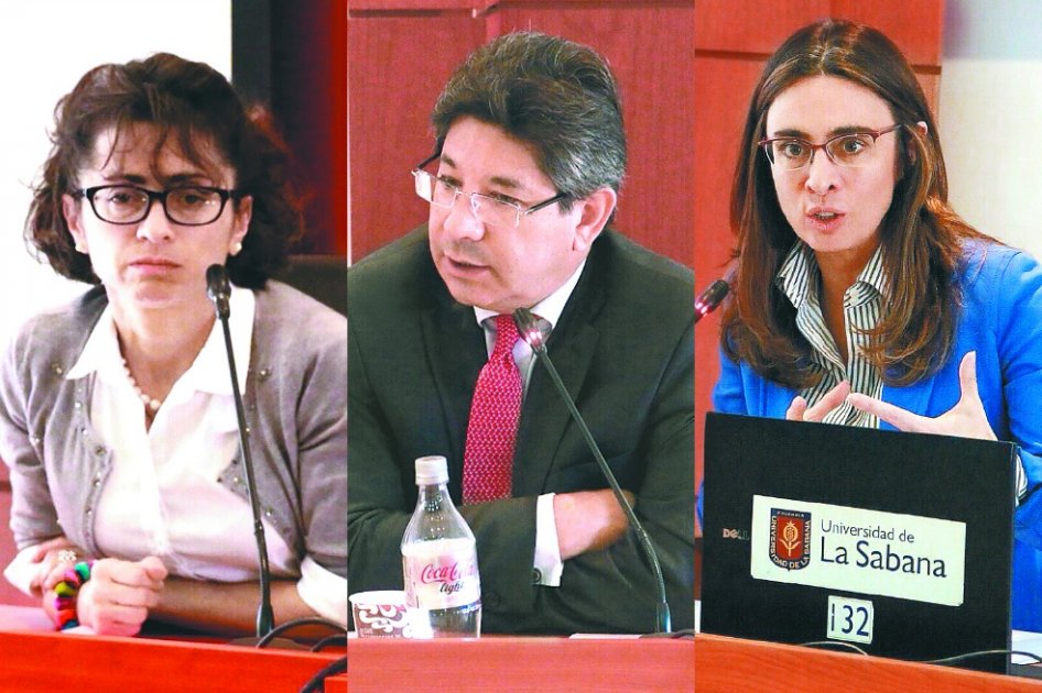 Magdalena Correa (izquierda), Alejandro Linares y Catalina Botero expusieron sus puntos de vista en un debate en la universidad de la Sabana. / Cortesía