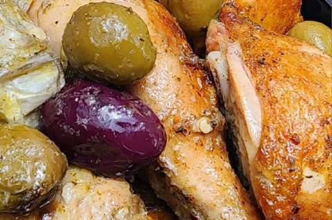 Receta para preparar pollo asado con aceitunas