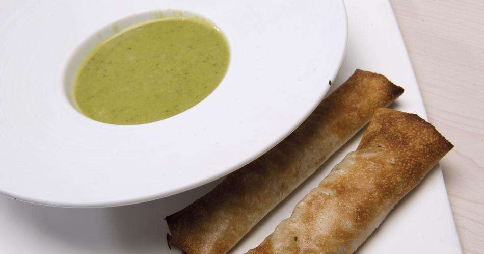 Crema de arveja, peras y berros