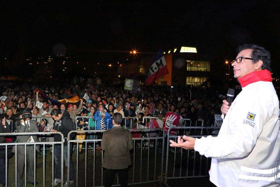 Petro, en una manifestación en El Tintal, hace una semana. / Alcaldía de Bogotá