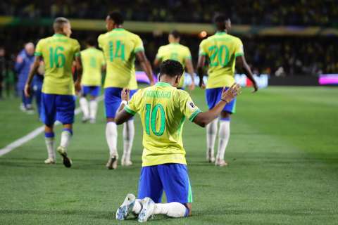 Con lo justo, Brasil le ganó a Ecuador y se acomodó en la tabla de la eliminatoria
