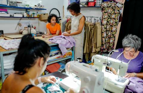¿Eres emprendedora en una zona rural? Esta convocatoria te puede interesar