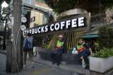 Starbucks busca restablecer confianza en la cadena tras arrestos en Filadelfia
