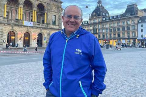 Ricardo Orrego casi se queda sin Mundial. Tuvo problemas en el aeropuerto de Catar
