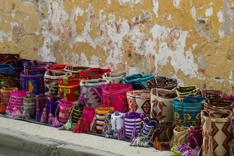 Donna Karan y comunidad wayúu trabajarán para llevar artesanías al mercado internacional