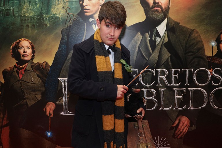 Duglas Castro premier Animales Fantásticos los secretos de Dumbledore
