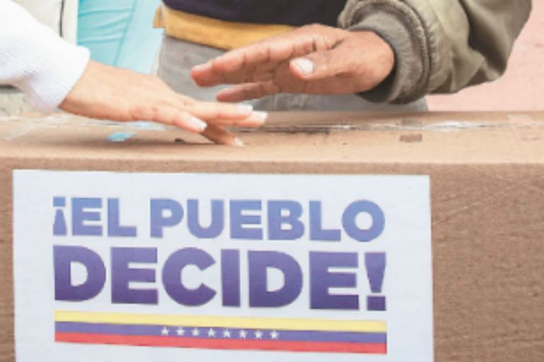 Las consultas populares siguen en el ojo del huracán