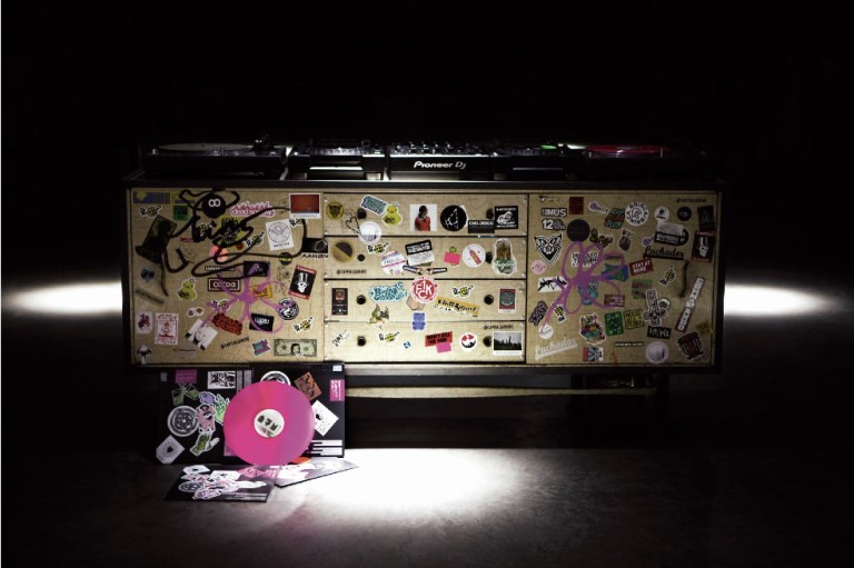 Calcas y “beats”: conexiones de un proyecto transgresor