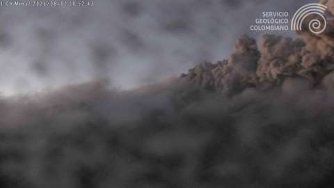 Volcán Puracé completa seis emisiones de ceniza en 24 horas y mantiene la alerta naranja