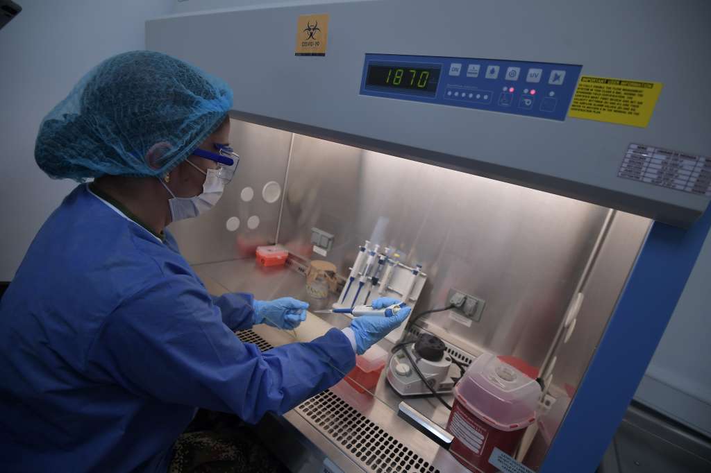 Instalaciones del laboratorio de Referencia e Investigación del Ejército Nacional tendrá la capacidad de practicar 200 pruebas diarias de COVID-19 a usuarios del Subsistema de Salud de las Fuerzas Militares.