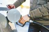 Por pocas ventas de gasolina, piden frenar la construcción de gasolineras en Santander
