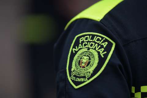 Destituyen por 10 años a subintendente de la Policía por abuso sexual contra menor de edad