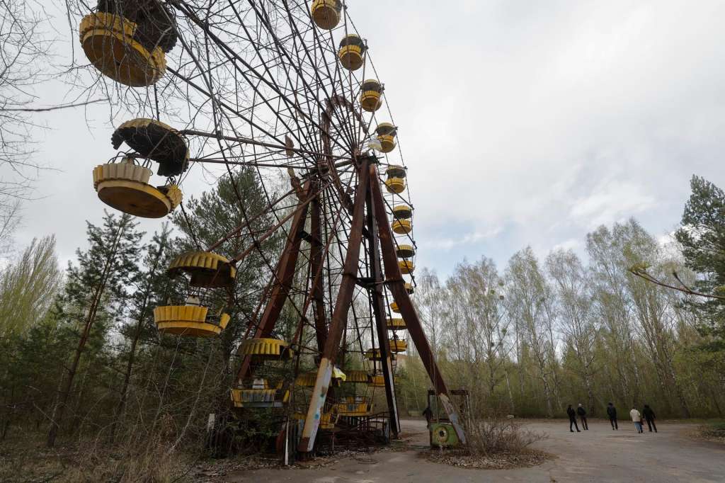PRYPYATAT (Ukraine), 24/04/2026.- The abandoned city of Prypyatat near Chernobyl, Ukraine, 23 April 2026 (issued 24 April 2026). Ukraine will mark the 40th anniversary of the Chernobyl disaster on 26 April 2026. The explosion of reactor 4 of the Chernobyl nuclear power plant in the early hours of 26 April 1986 is still regarded as the worst nuclear disaster to date. (Ucrania) EFE/EPA/SERGEY DOLZHENKO