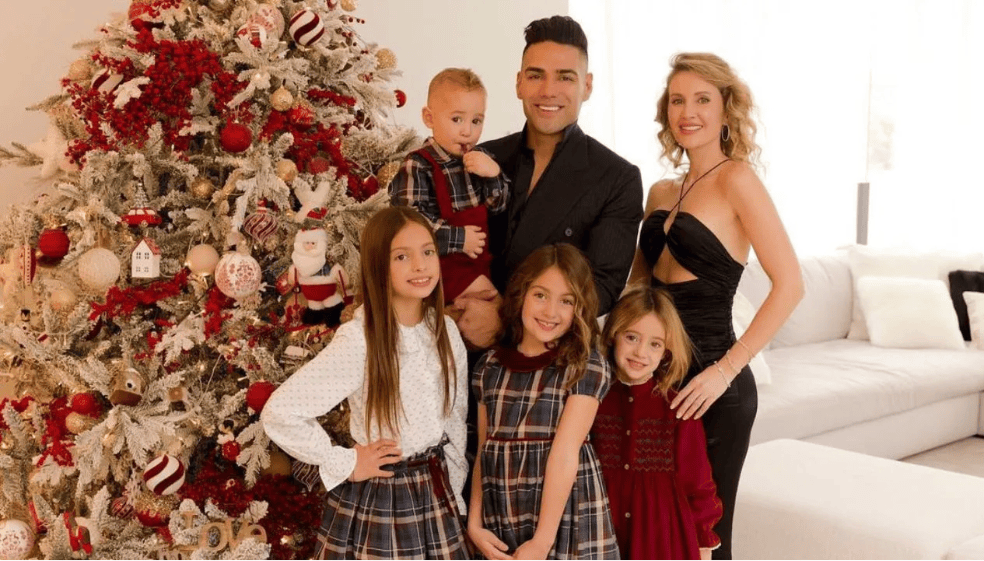 Falcao ya decoró de Navidad: así quedó la casa de ‘El Tigre’ y su familia