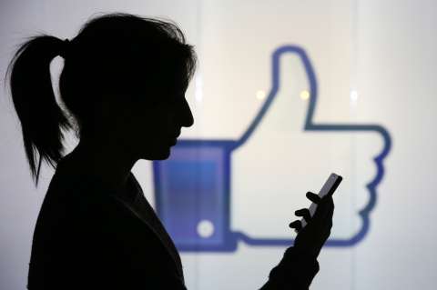 Firmas demandadas por discriminar por edad usando Facebook