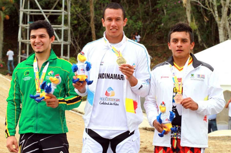 El podio del BMX nacional en los Juegos Nacionales / Cortesía Fedeciclismo