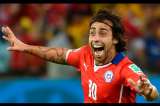 Valdivia pediría disculpas por la forma en que salió de la selección de Chile
