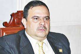 Tumban millonaria indemnización a exsenador condenado por "parapolítica"