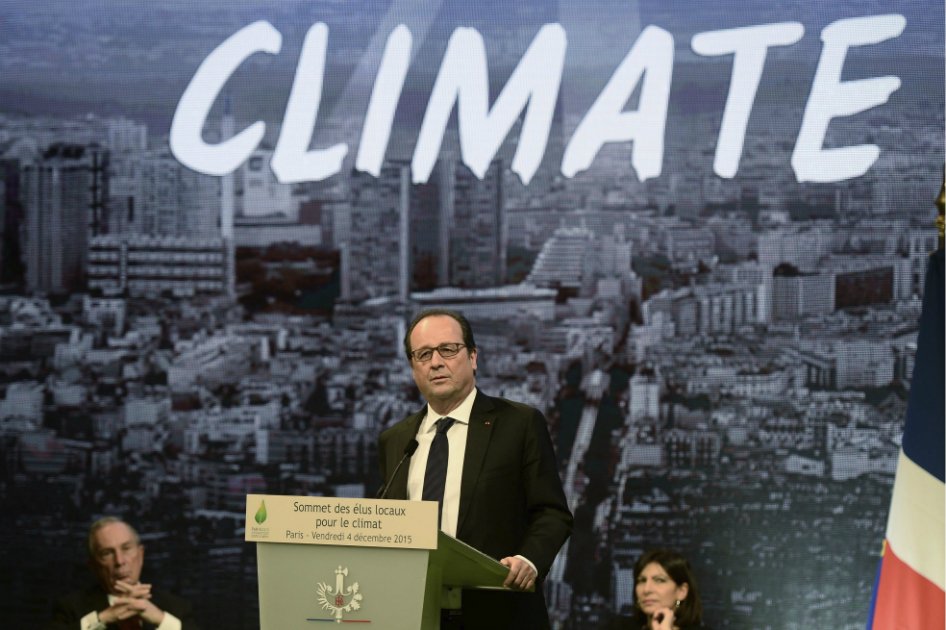 Los ganadores del Premio Nobel le pidieron al presidente François Hollande que no deje pasar esta oportunidad única para lograr un acuerdo. / EFE
