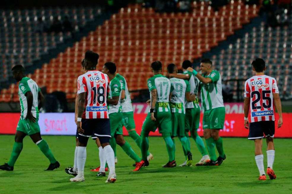 Daniel Bocanegra celebra el gol de la victoria de Nacional frente a Júnior. / Nacional