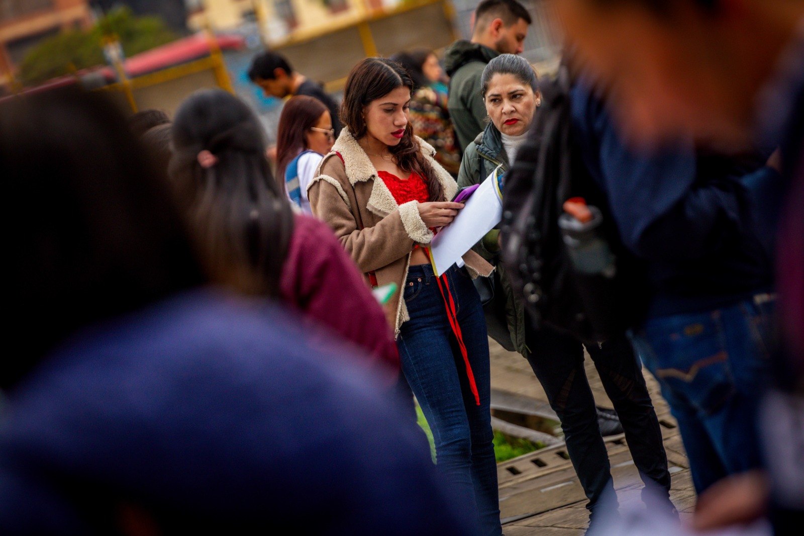 Las empresas buscan personal para cargos como: asesores comerciales, desarrolladores web, auxiliares de bodega, auxiliar contable, entre otros.
