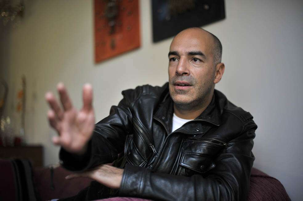 John Fredy Garcés Vanegas fue durante 23 años la pareja del ingeniero Fernando Gómez. Pide justicia. / Leonardo Gómez