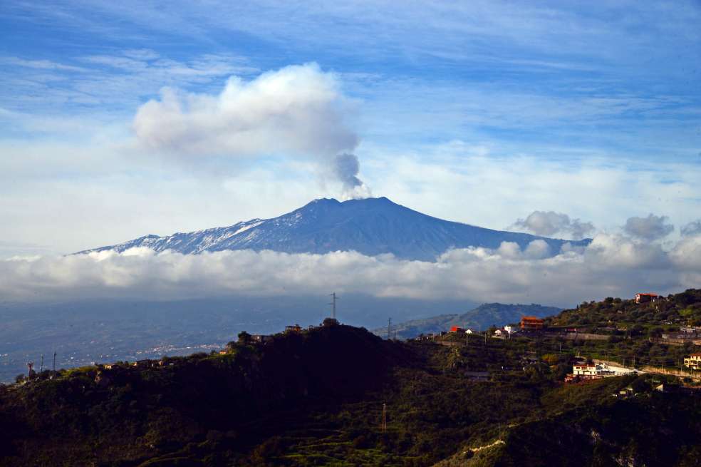 Foto de archivo: el volcán Etna a finales de 2015. / AFP