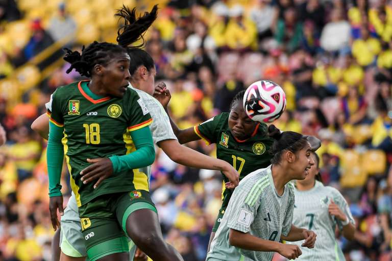 México y Camerún empataron 2-2 en El Campín.