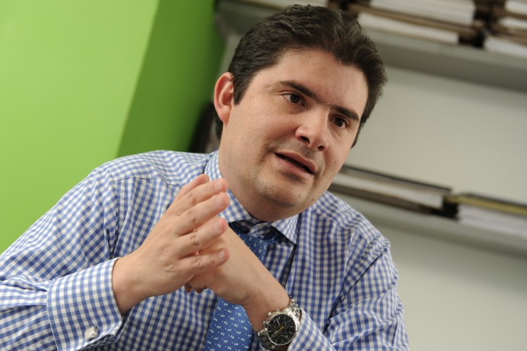 “Parece la pobre viejecita, sin nadita que comer”: Luis Felipe Henao le responde a César Gaviria