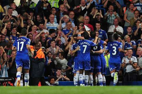 Chelsea ganó en Stamford Bridge y lidera la Premier