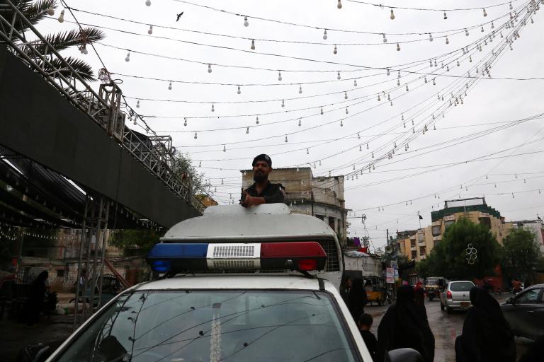Un atentado suicida en Pakistán deja 16 soldados muertos y varios civiles heridos