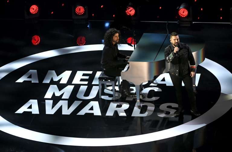 Dan + Shay en American Music Awards 2020