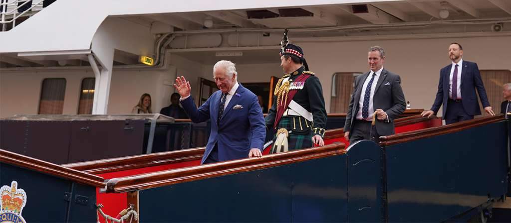 Carlos III volvió al Britannia, donde pasó la luna de miel con Diana ¿nostalgia?