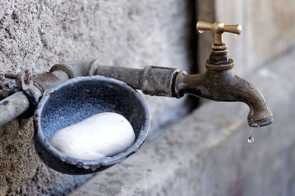 Según el Estudio Nacional del Agua de 2018, más del 35 % de los municipios del país, distribuidos en 24 departamentos, son susceptibles al desabastecimiento de agua. / Pixabay.