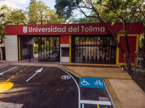 Docente fue atacada con sustancia química en Ibagué