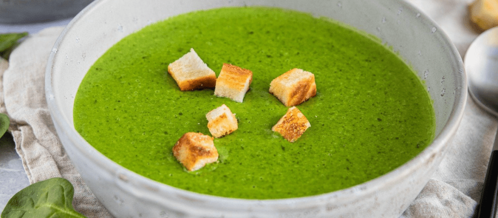 Receta de crema de espinacas colombiana, una opción saludable y deliciosa