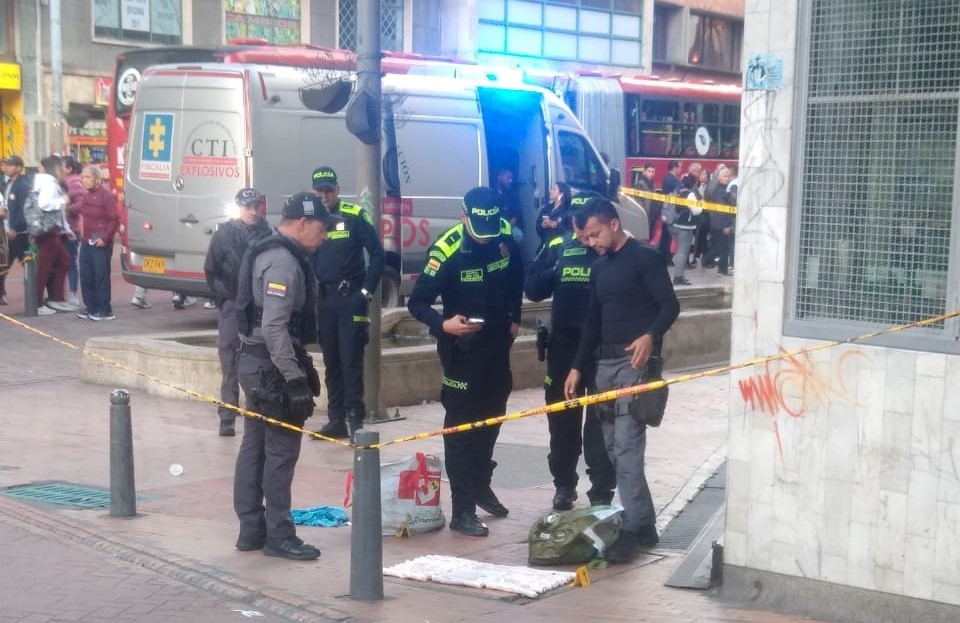 Identifican paquete sospechoso en edificio del Centro de Bogotá.