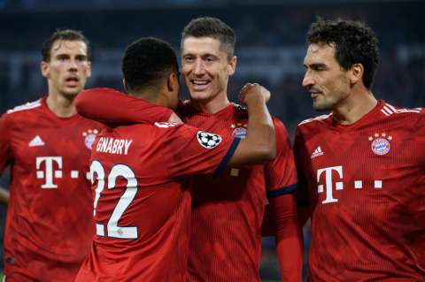 Sin James Rodríguez, Bayern Múnich le ganó 2-0 al AEK Atenas por Champions