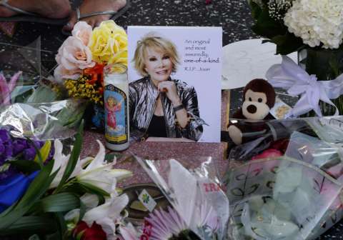 Celebridades y fans despideron a Joan Rivers en Nueva York