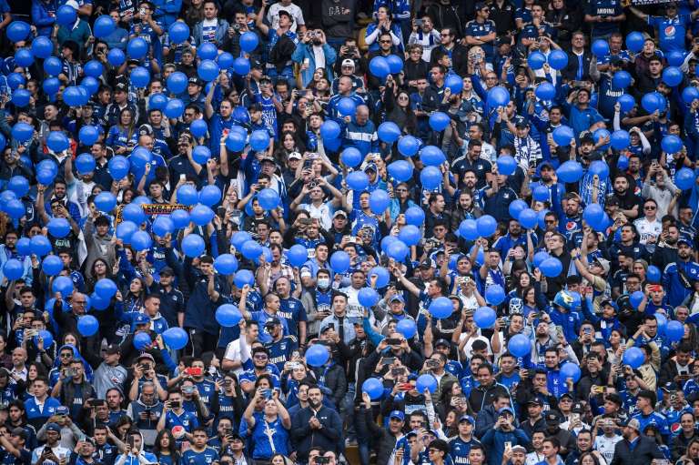 El Campín se vistió de azul para el enfrentamiento entre Millonarios y Flamengo por la fase de grupos de la Copa Libertadores.